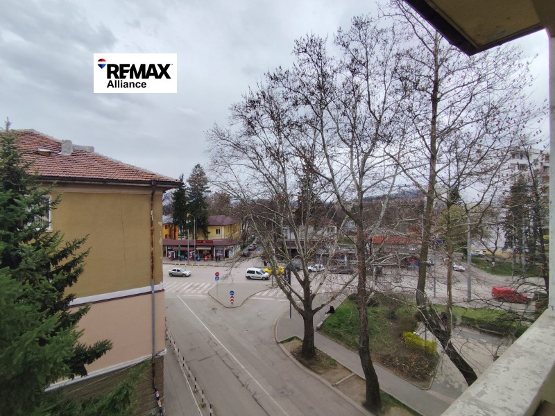 Дава под наем 3-СТАЕН, гр. Перник, Център, снимка 4 - Апартаменти - 52352990