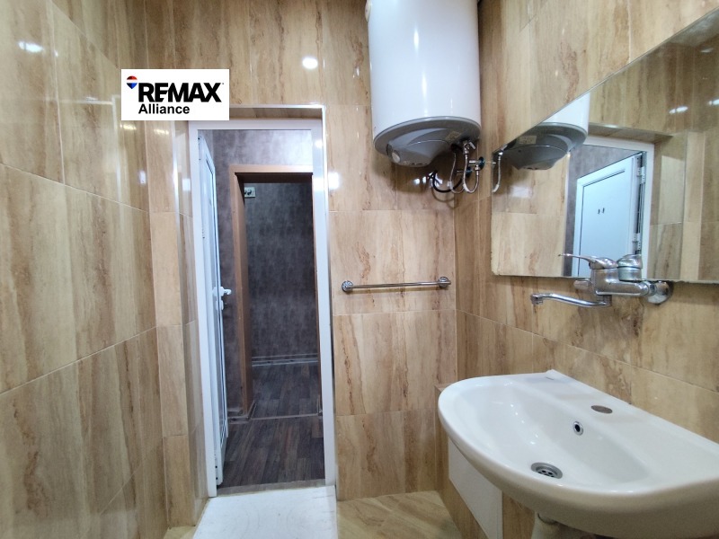 Дава под наем 3-СТАЕН, гр. Перник, Център, снимка 15 - Апартаменти - 52352990