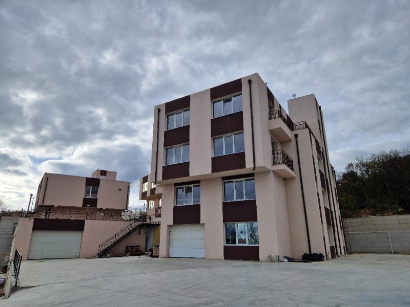 Дава под Наем 3-СТАЕН в град Варна, Изгрев - 70 кв.м / 390 € » 762.77 лв., Топ стоки Комерс ЕООД