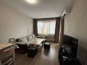 1 dormitorio Pobeda, Varna 4