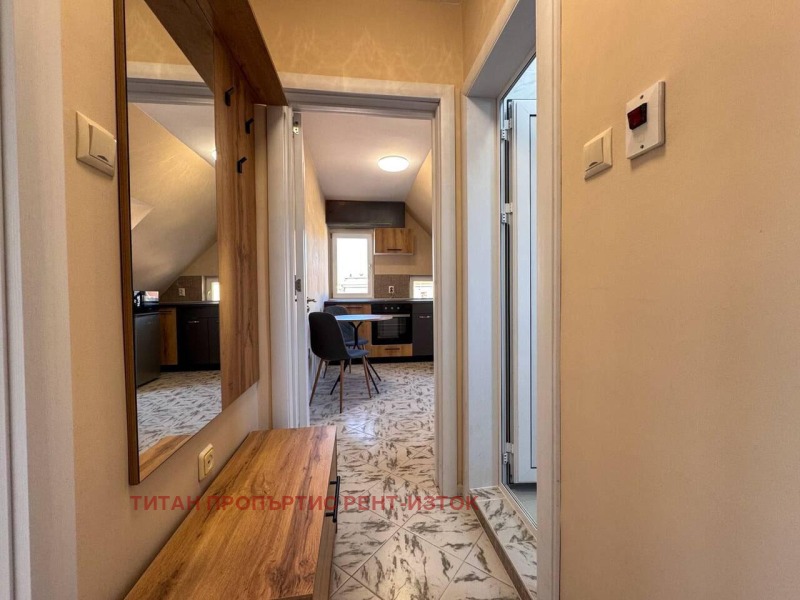 Дава под наем 2-СТАЕН, гр. Бургас, Център, снимка 2 - Апартаменти - 52546899