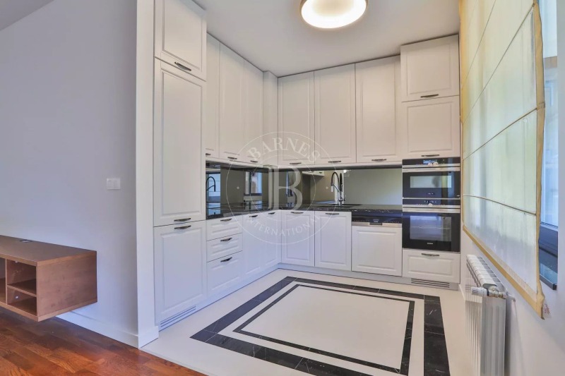 Издаје се  2 спаваће собе Софија , Лозенец , 148 м2 | 32454850 - слика [6]