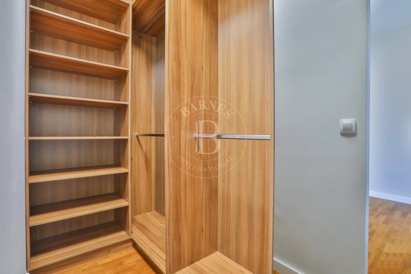 Издаје се  2 спаваће собе Софија , Лозенец , 148 м2 | 32454850 - слика [16]