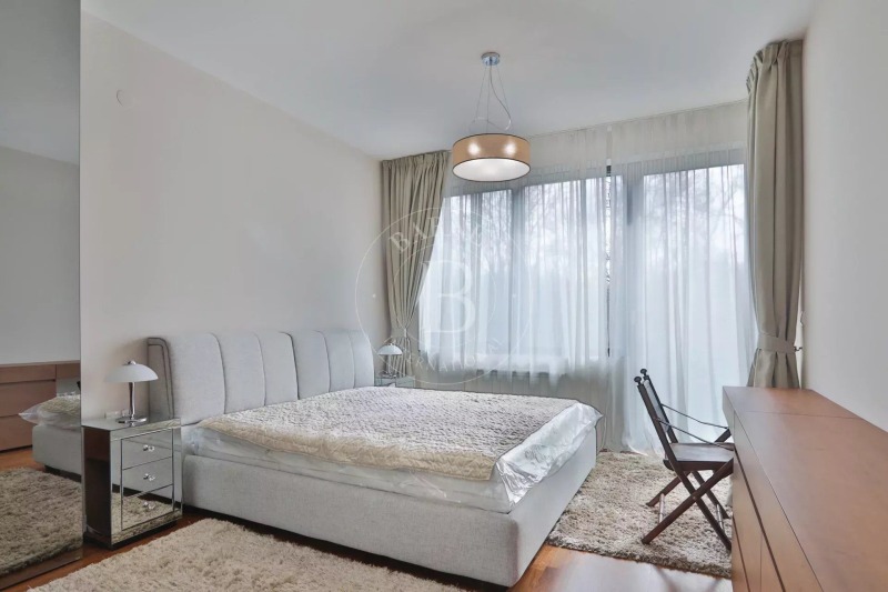 Издаје се  2 спаваће собе Софија , Лозенец , 148 м2 | 32454850 - слика [11]