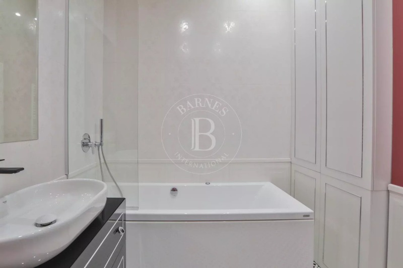 Издаје се  2 спаваће собе Софија , Лозенец , 148 м2 | 32454850 - слика [13]