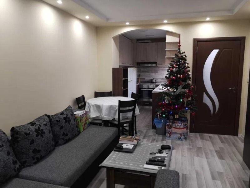 Дава под нем  2-стаен, град София, Белите брези •  625 EUR • ID 34975816 — holmes.bg - [1] 