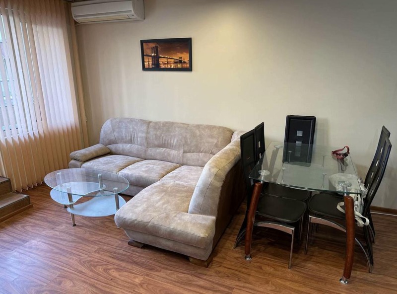 Zu vermieten  2 Schlafzimmer Plowdiw , Kjutschuk Parisch , 76 qm | 55144990 - Bild [2]