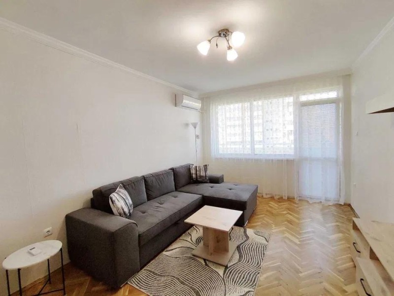Vuokrattavana  3 makuuhuonetta Varna , VINS-Tšerven ploštad , 110 neliömetriä | 49916673 - kuva [2]