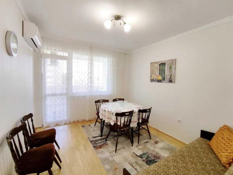 Vuokrattavana  3 makuuhuonetta Varna , VINS-Tšerven ploštad , 110 neliömetriä | 49916673 - kuva [5]