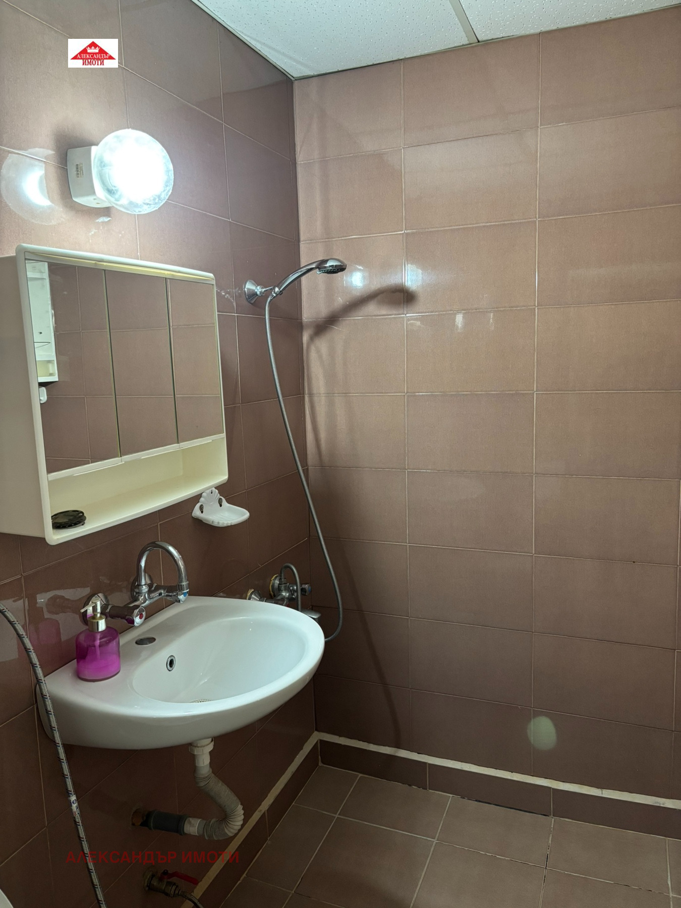 Дава под наем 2-СТАЕН, гр. София, Разсадника, снимка 3 - Апартаменти - 53710933