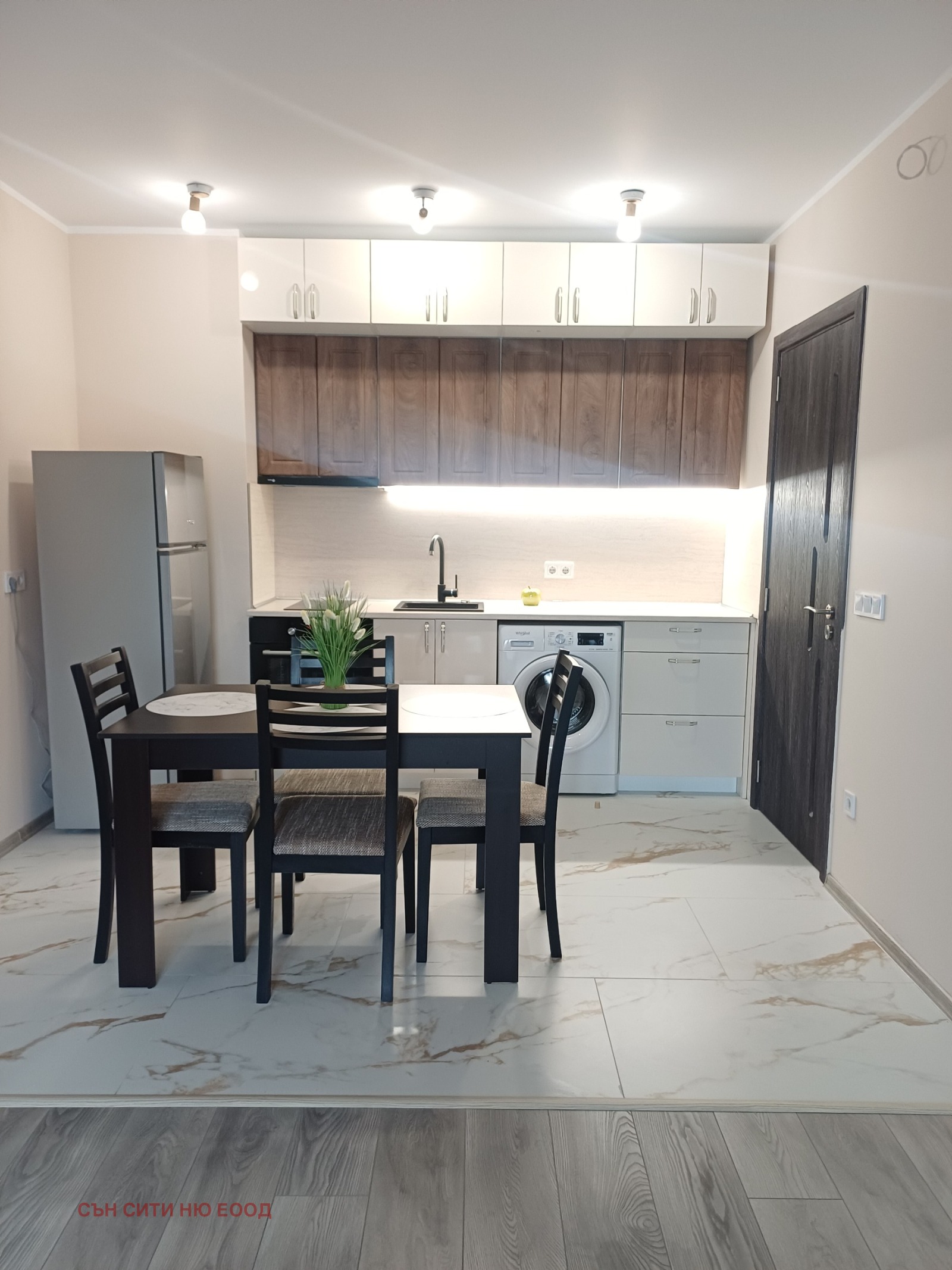 Дава под наем 2-СТАЕН, гр. София, Център