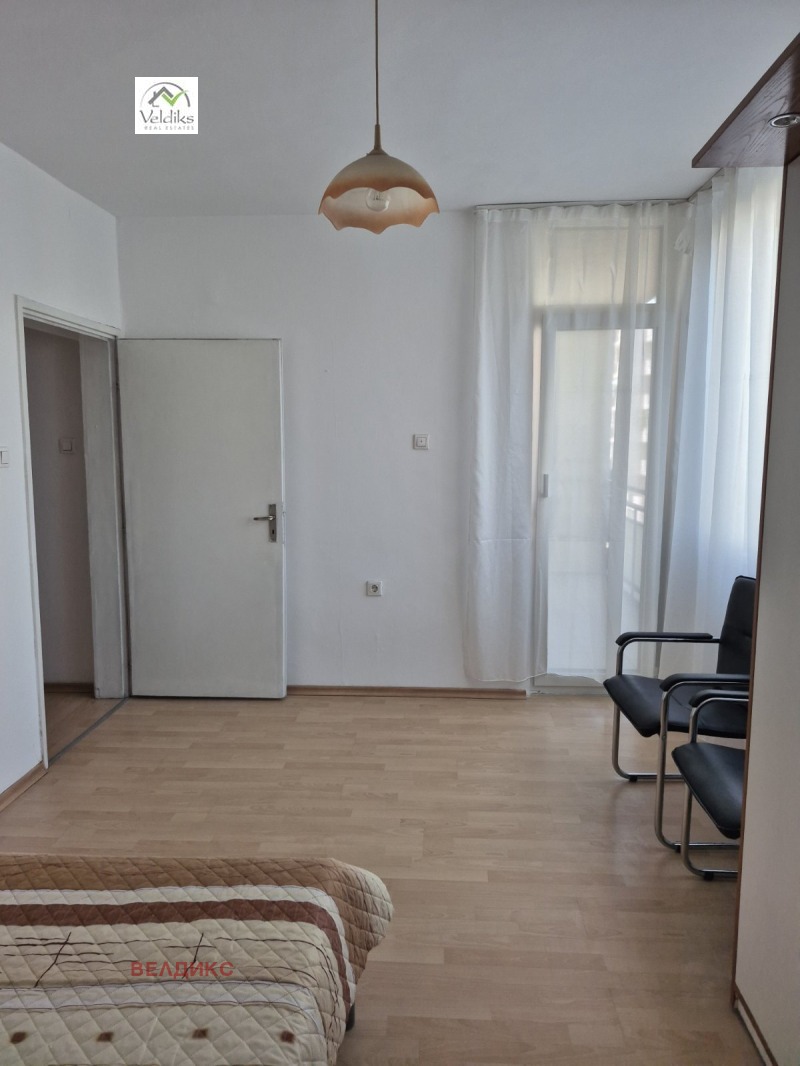 Дава под наем  3-стаен град София , Център , 94 кв.м | 43499917 - изображение [8]