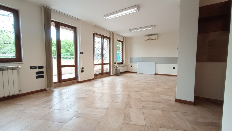 Te huur  Kantoor Sofia , Lozenets , 120 m² | 42161869 - afbeelding [12]