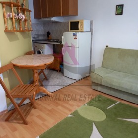 1 sovrum Kolhozen pazar, Varna