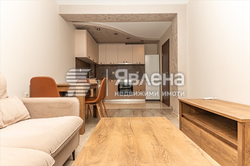 Дава под наем 2-СТАЕН, гр. Пловдив, Кючук Париж, снимка 8 - Апартаменти - 53639695