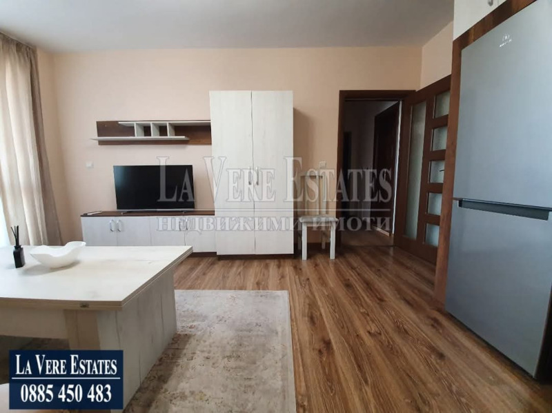 Te huur  1 slaapkamer Ruse , Tsentar , 62 m² | 33806063 - afbeelding [2]