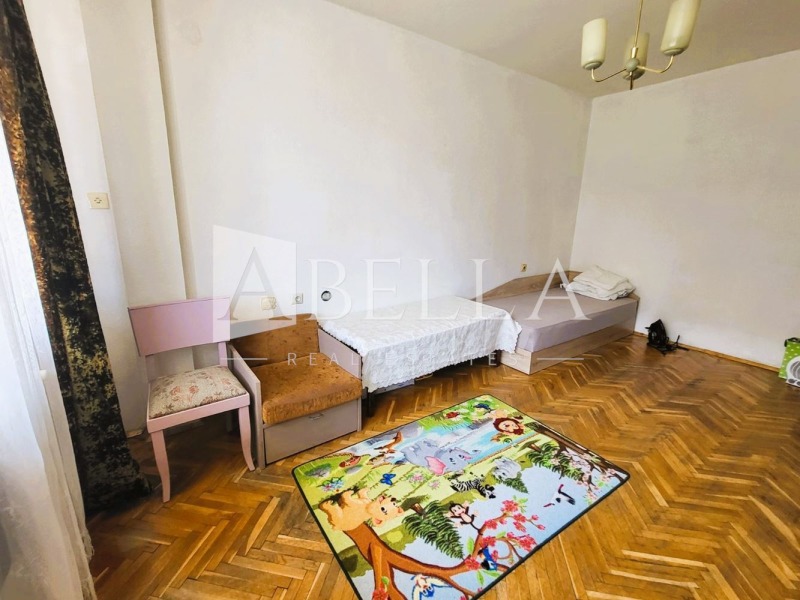 K pronájmu  2 ložnice Sofia , Borovo , 75 m2 | 53912303 - obraz [3]