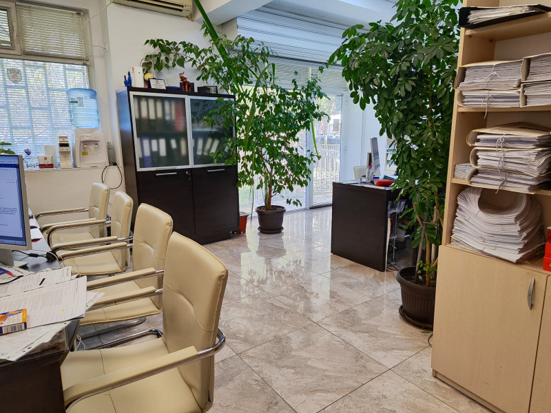 Дава под наем ОФИС, гр. Бургас, Център