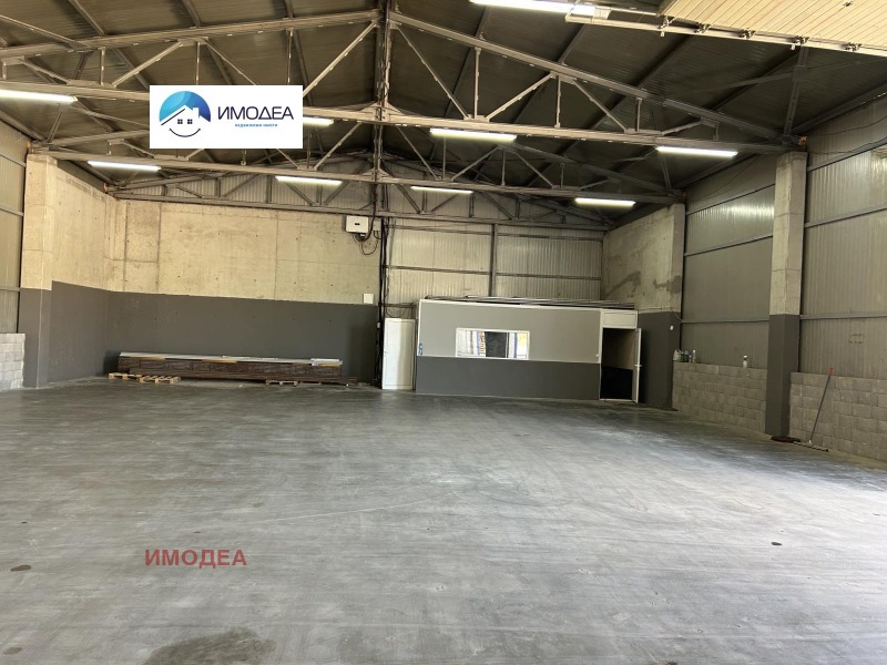 Дава под наем СКЛАД, гр. Велико Търново, Промишлена зона - Запад, снимка 2 - Складове - 53122754