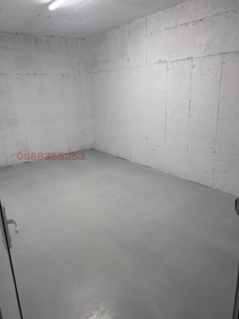 Дава под наем СКЛАД, гр. Банско, област Благоевград, снимка 7 - Складове - 52786112