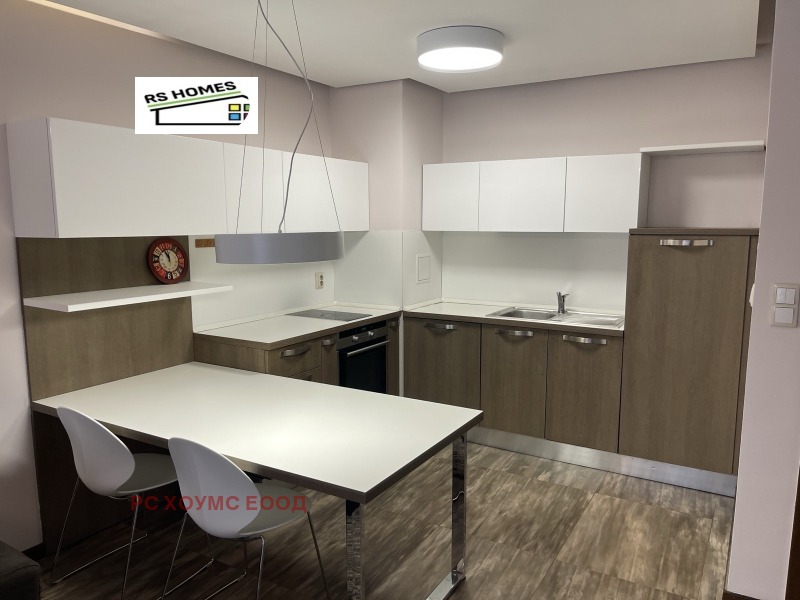 Para alugar  1 quarto Sofia , Belite brezi , 70 m² | 29708123