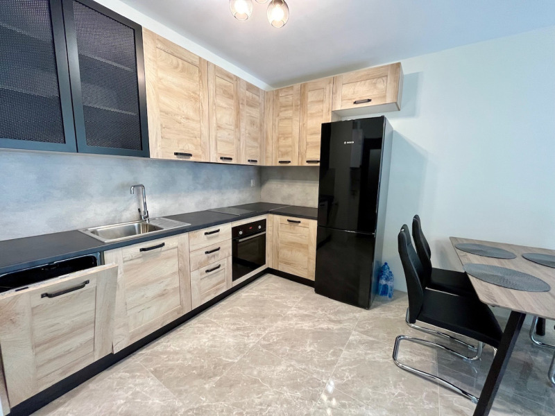 A louer  2 chambres Sofia , Mladost 4 , 95 m² | 53373795