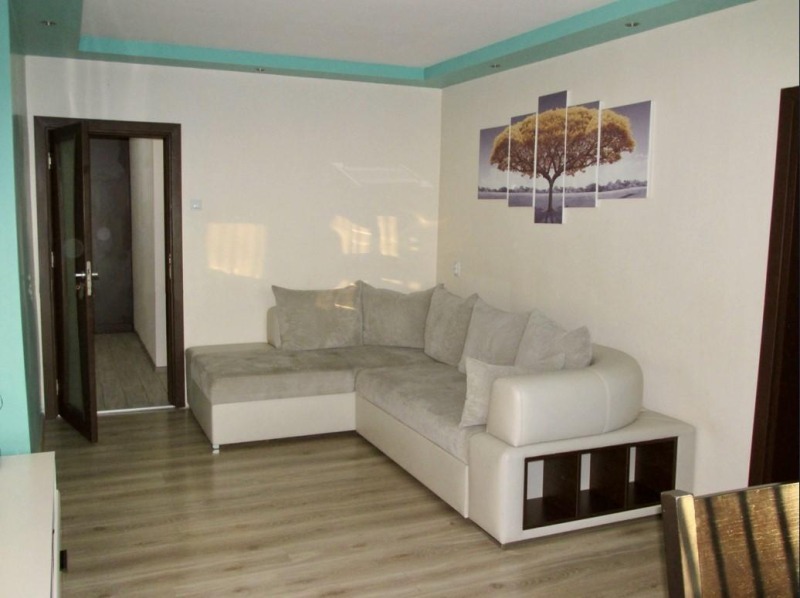 Zu vermieten  2 Schlafzimmer Sofia , Dianabad , 88 qm | 93163516