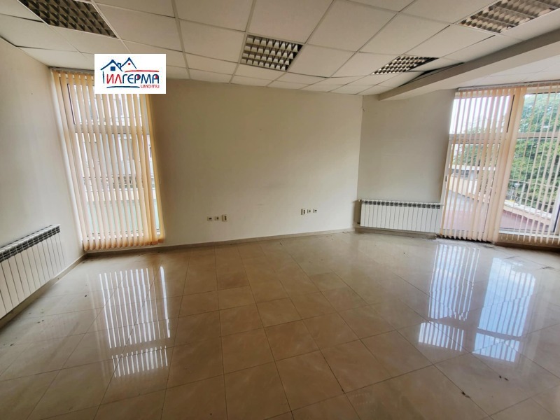 Дава под наем МАГАЗИН, гр. Гълъбово, област Стара Загора, снимка 13 - Магазини - 52460281