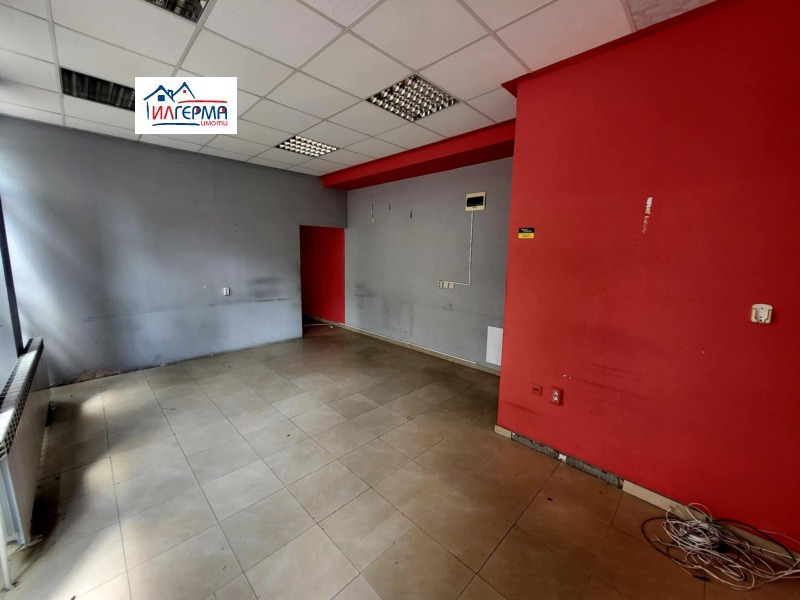 Дава под наем МАГАЗИН, гр. Гълъбово, област Стара Загора, снимка 11 - Магазини - 52460281