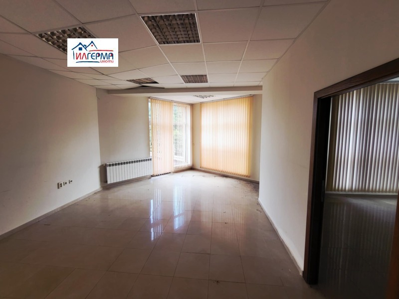 Дава под наем МАГАЗИН, гр. Гълъбово, област Стара Загора, снимка 15 - Магазини - 52460281