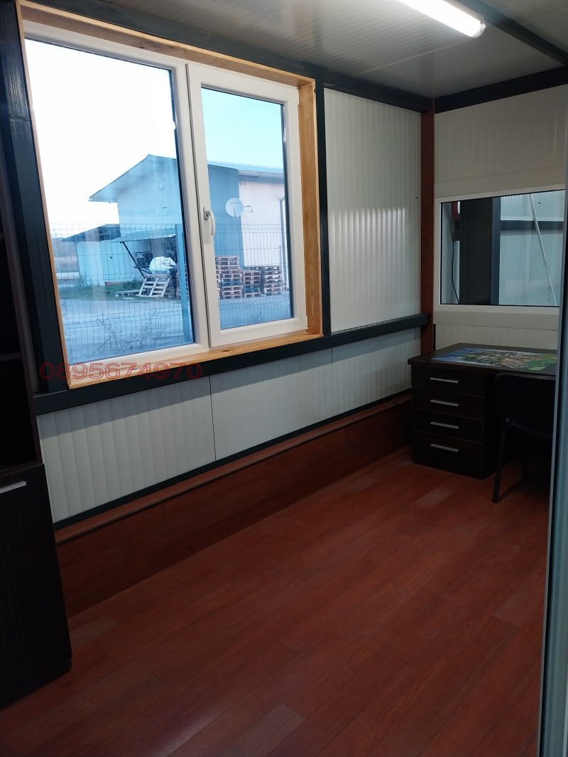 Дава под наем СКЛАД, с. Присово, област Велико Търново, снимка 13 - Складове - 52780089