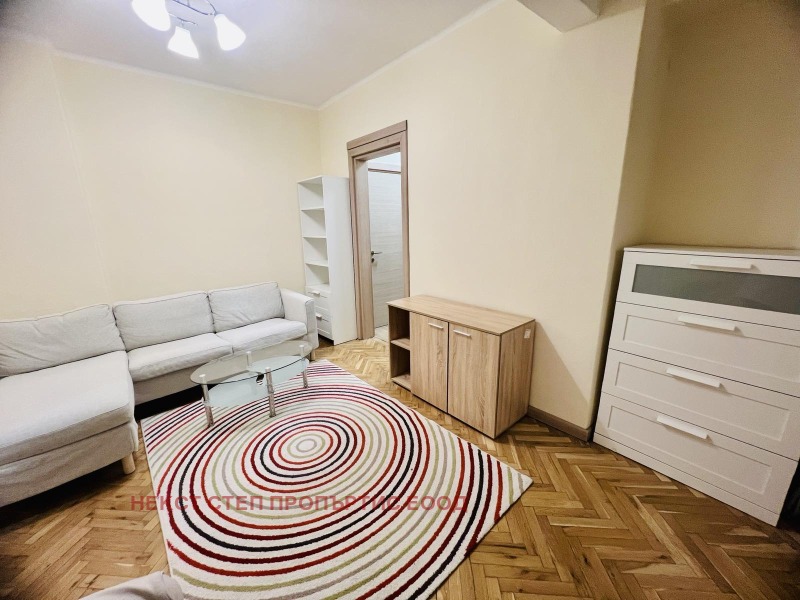 Дава под наем 3-СТАЕН, гр. София, Център