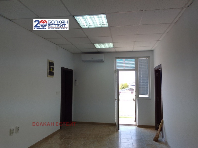 Дава под наем ОФИС, гр. Велико Търново, Център, снимка 10 - Офиси - 52129036