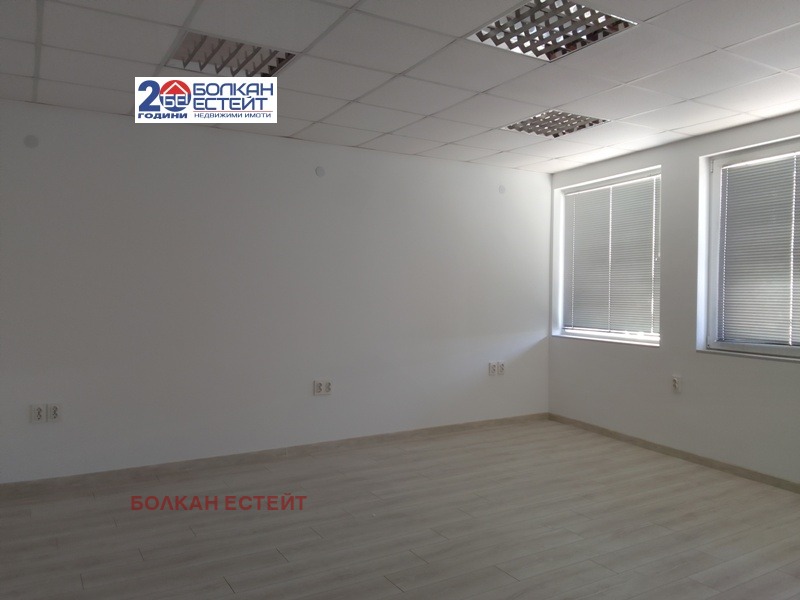 Дава под наем ОФИС, гр. Велико Търново, Център, снимка 3 - Офиси - 52129036