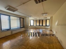 ОФИС, 120 m2