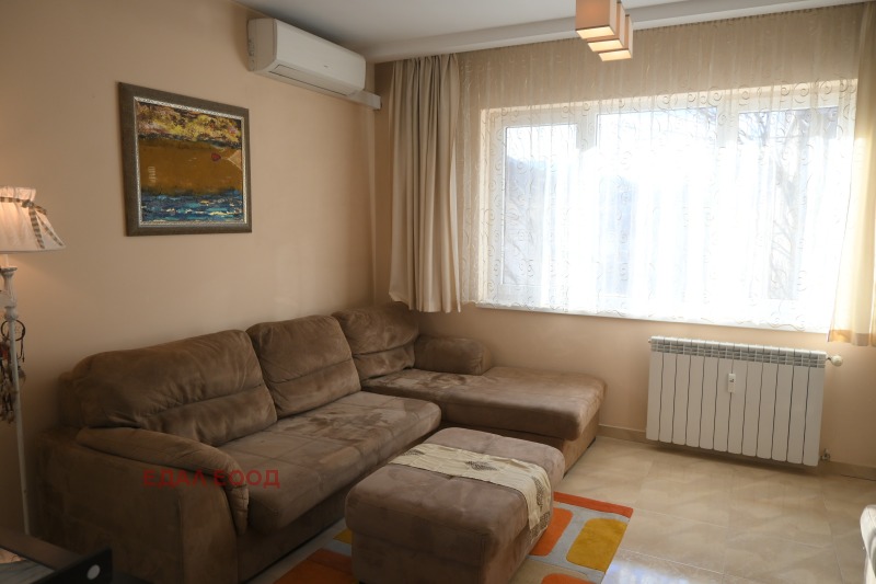 Дава под наем 3-СТАЕН, гр. София, Център, снимка 12 - Апартаменти - 52979788