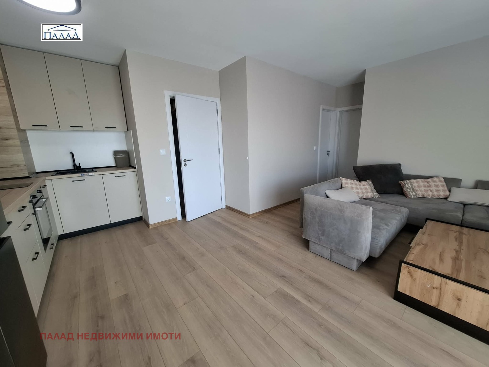 Дава под наем 3-СТАЕН, гр. Варна, Бизнес хотел, снимка 3 - Апартаменти - 53828412