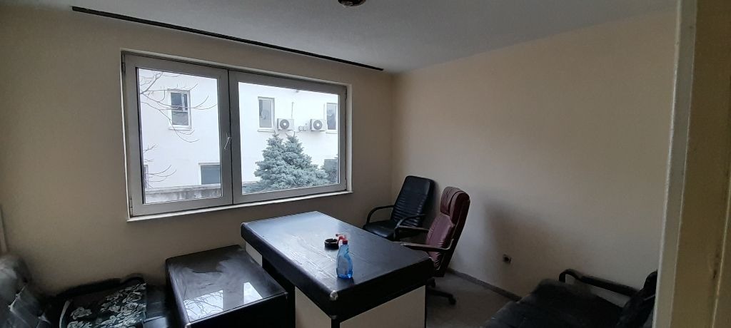 Дава под наем ОФИС, гр. Пловдив, Център, снимка 3 - Офиси - 54273437