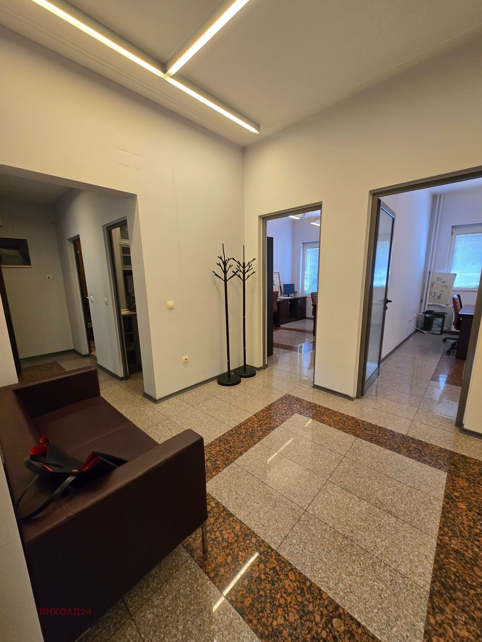 Дава под наем ОФИС, гр. София, Център