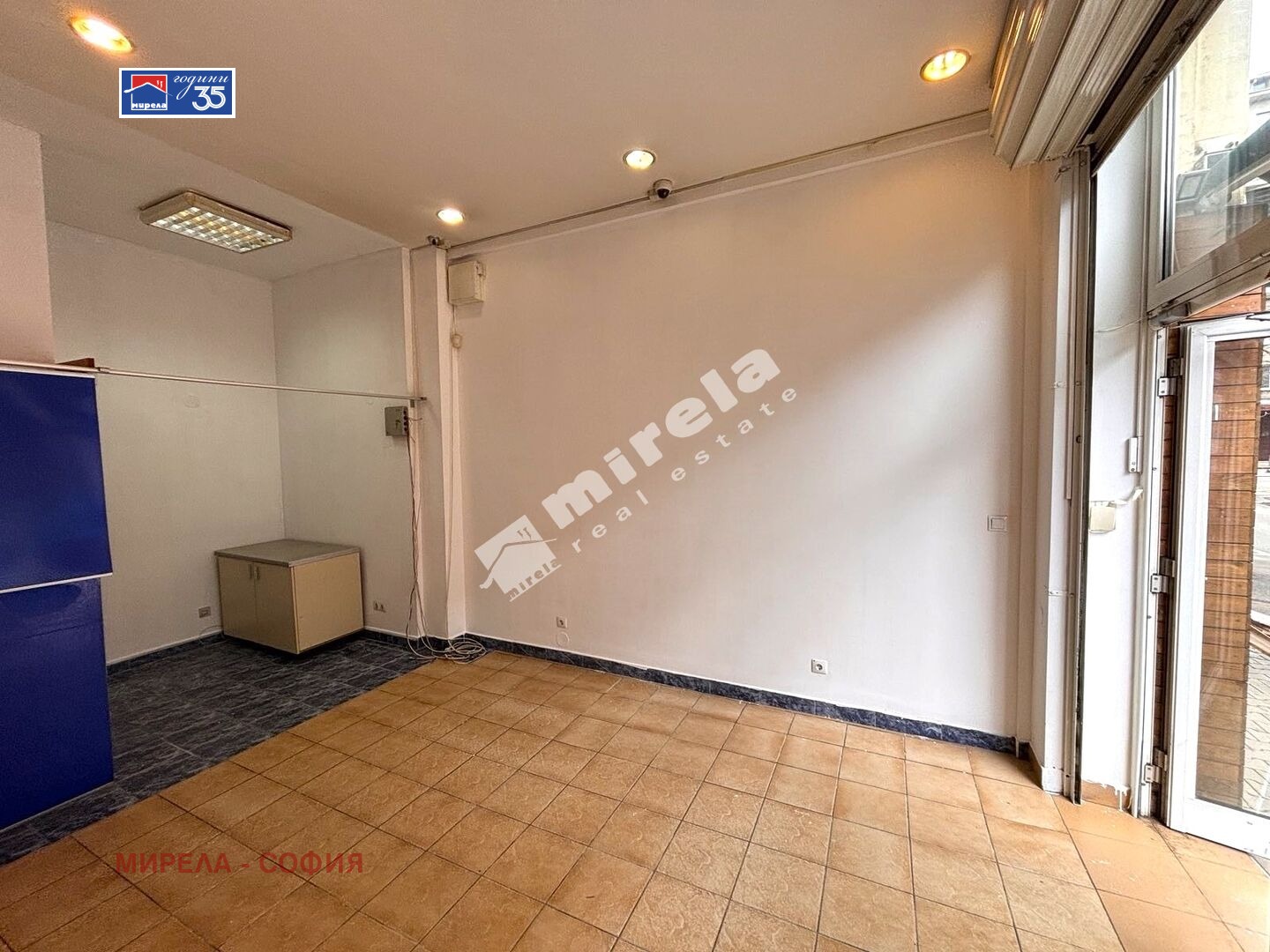 Дава под наем МАГАЗИН, гр. София, Център, снимка 2 - Магазини - 53087581