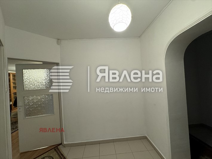 Дава под наем 4-СТАЕН, гр. София, Лозенец, снимка 12 - Апартаменти - 56168548