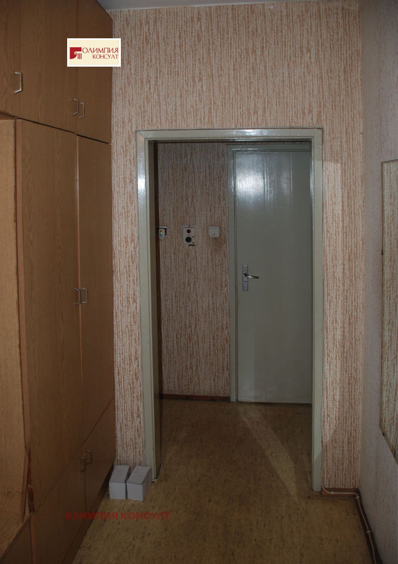 В аренду  1 спальня Пловдив , Изгрев , 70 кв.м | 61935386 - изображение [2]