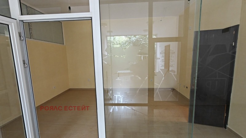 Дава под Наем ОФИС в град Стара Загора, Център - 25 кв.м / 250 € » 488.96 лв., РОЯЛС ЕСТЕЙТ