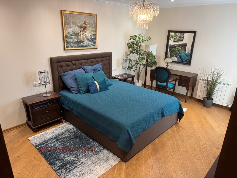 A louer  3 chambres Sofia , Dianabad , 165 m² | 99497295