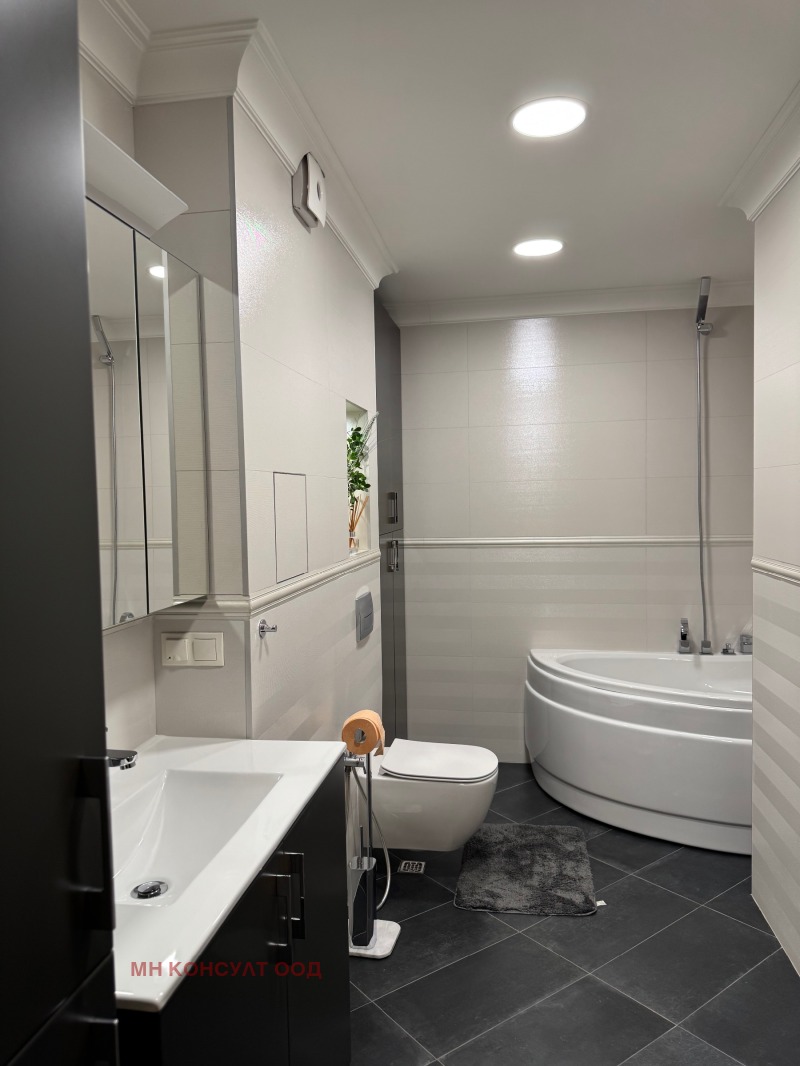 De inchiriat  3 dormitoare Sofia , Dianabad , 180 mp | 99497295 - imagine [14]