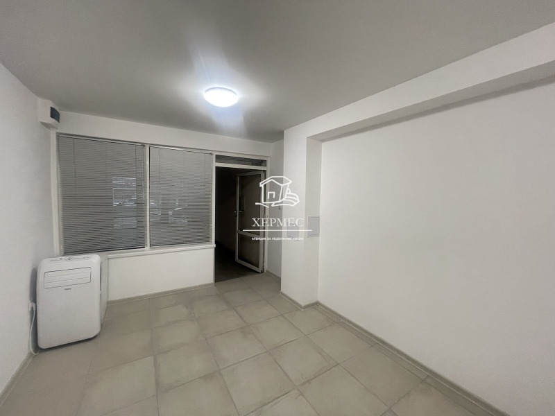 Kiadó  Hivatal Burgas , Vazrazsdane , 20 négyzetméter | 86632259 - kép [2]
