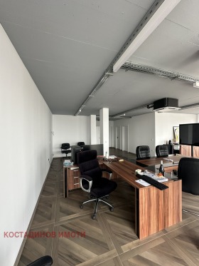 Office Industrialna zona - Yug, Plovdiv 3