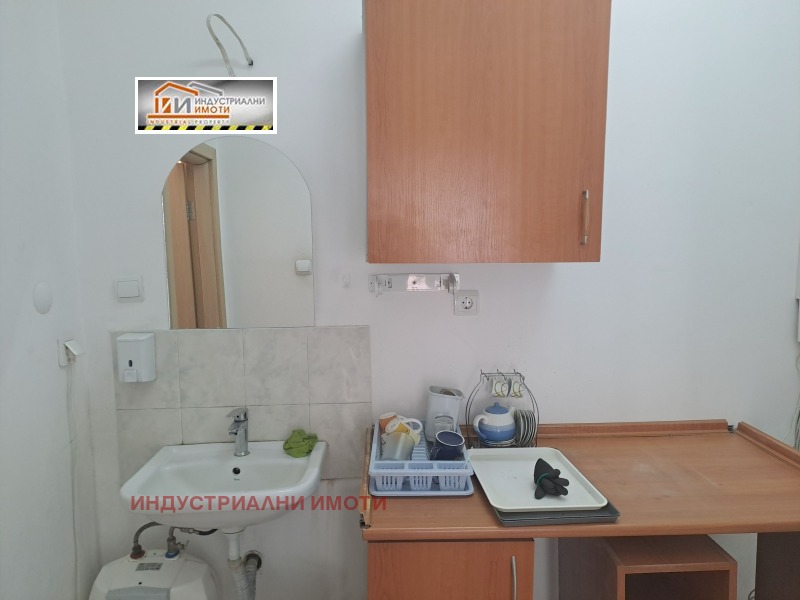 Vuokrattavana  Myymälä Plovdiv , Karšijaka , 50 neliömetriä | 25019147 - kuva [7]