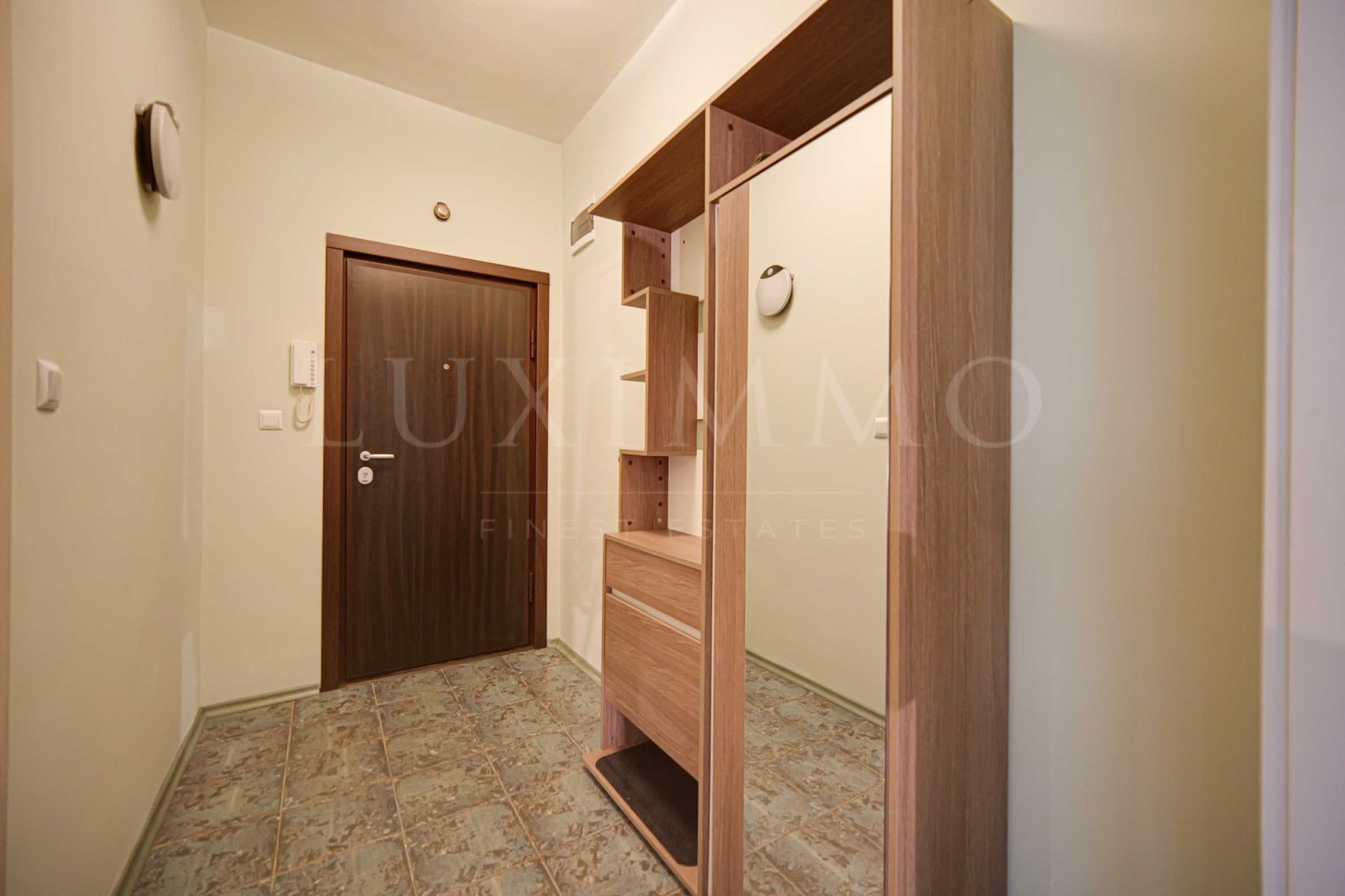 Дава под наем 2-СТАЕН, гр. София, Лозенец, снимка 10 - Апартаменти - 56309210