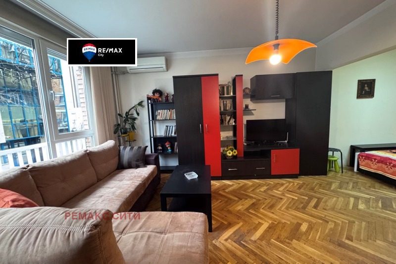 Дава под наем 1-СТАЕН, гр. София, Център, снимка 2 - Апартаменти - 53382821